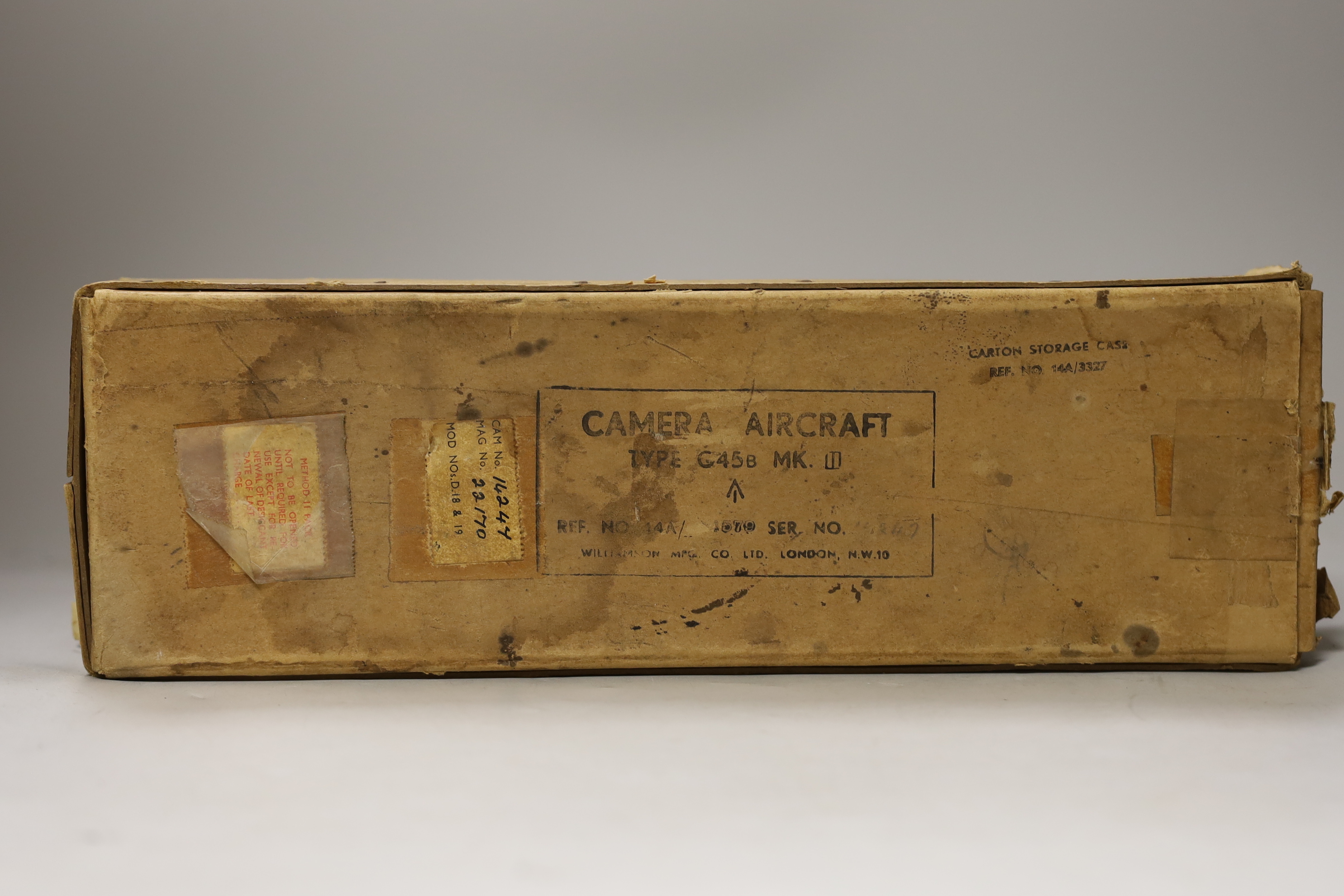 An Air Ministry Issue aircraft camera, type C45B MK III, serial no. 14247, Williamson Mfg, Co. Ltd, with original box